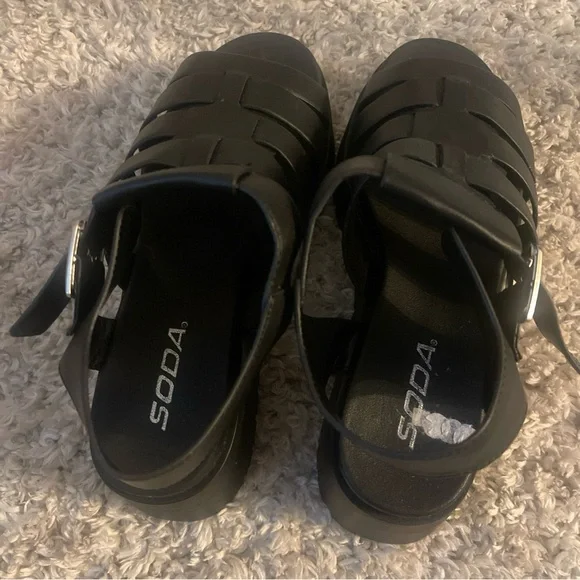 Soda fisherman woman’s platform sandals size 7 never worn - Picture 5 of 6